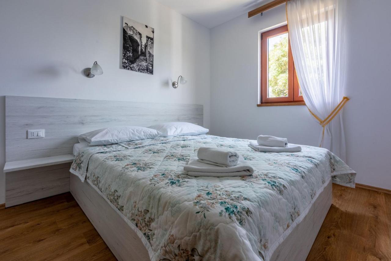 Villa House Marija Lopar Esterno foto